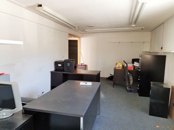 1290 W Main St, Galesburg, IL 61401